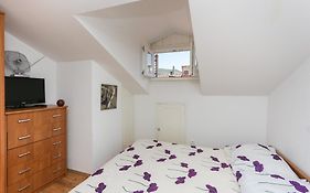 Apartment Larica